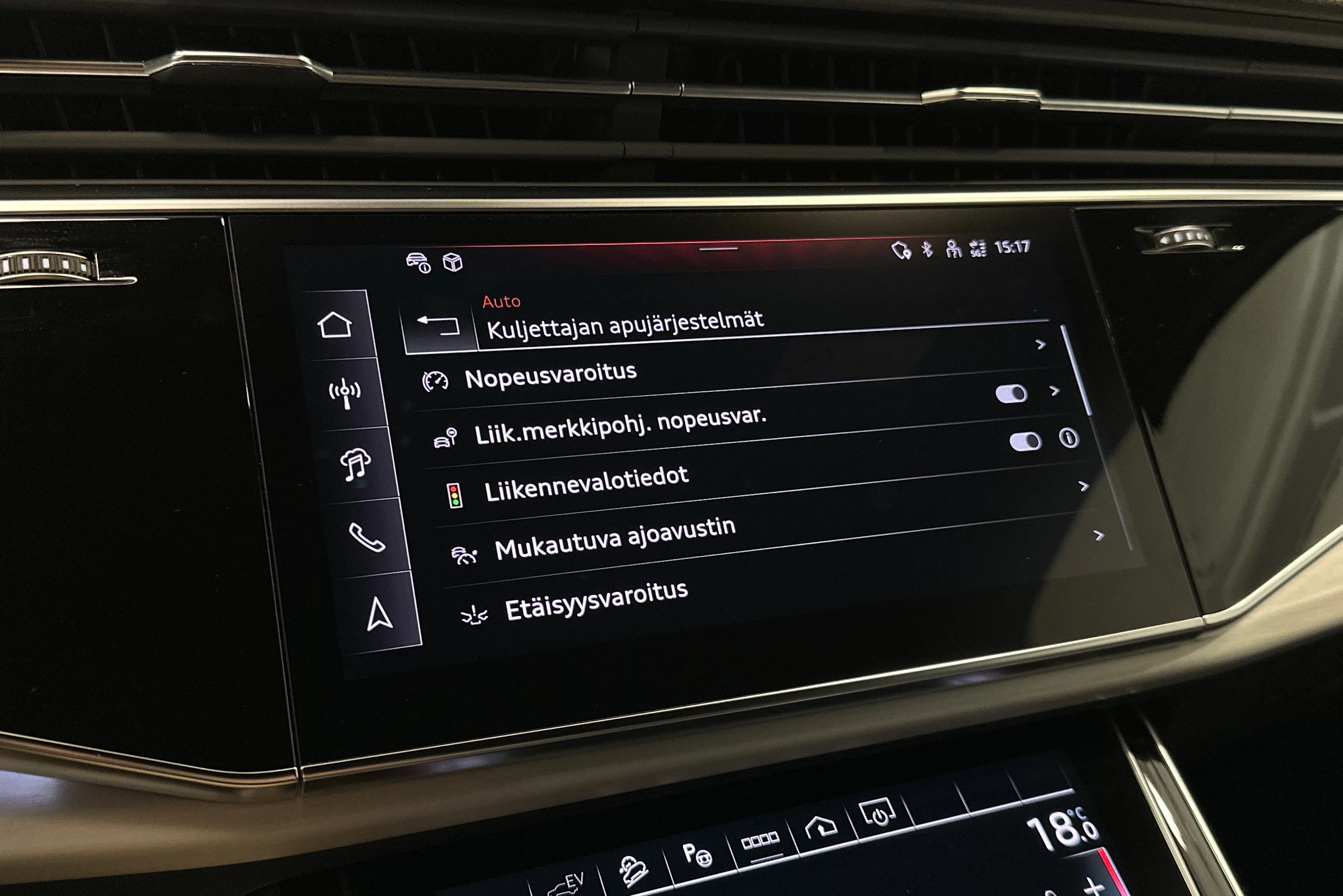 beige Audi Q7 2026 kuva 20.