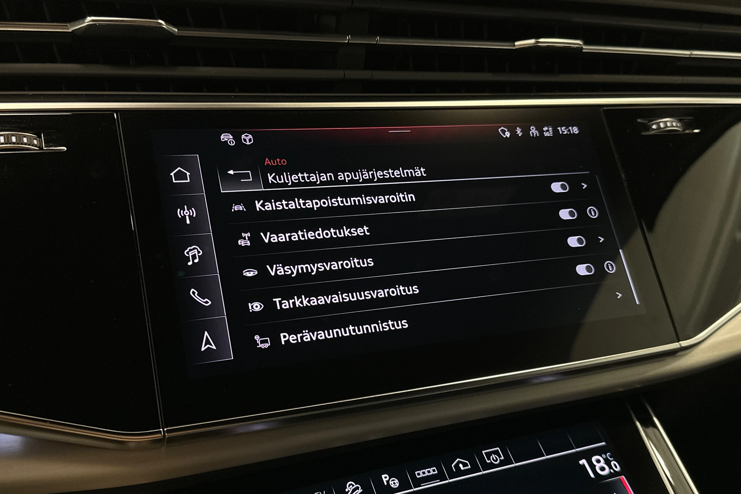 beige Audi Q7 2026 kuva 22.