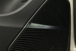 beige Audi Q7 2026 kuva 27.