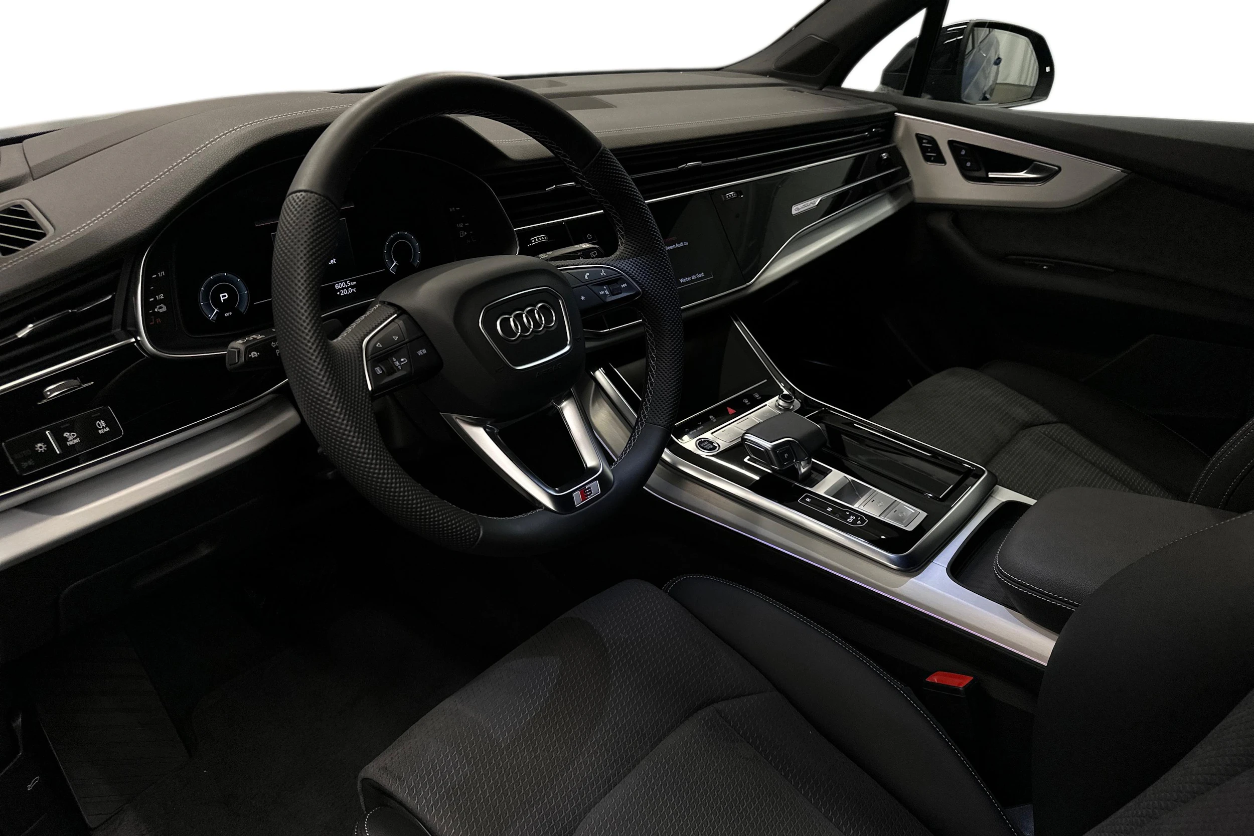sininen Audi Q7 2026 kuva 6.