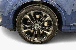 sininen Audi Q7 2026 kuva 9.