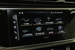 sininen Audi Q7 2026 kuva 18.