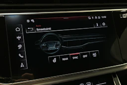 sininen Audi Q7 2026 kuva 28.