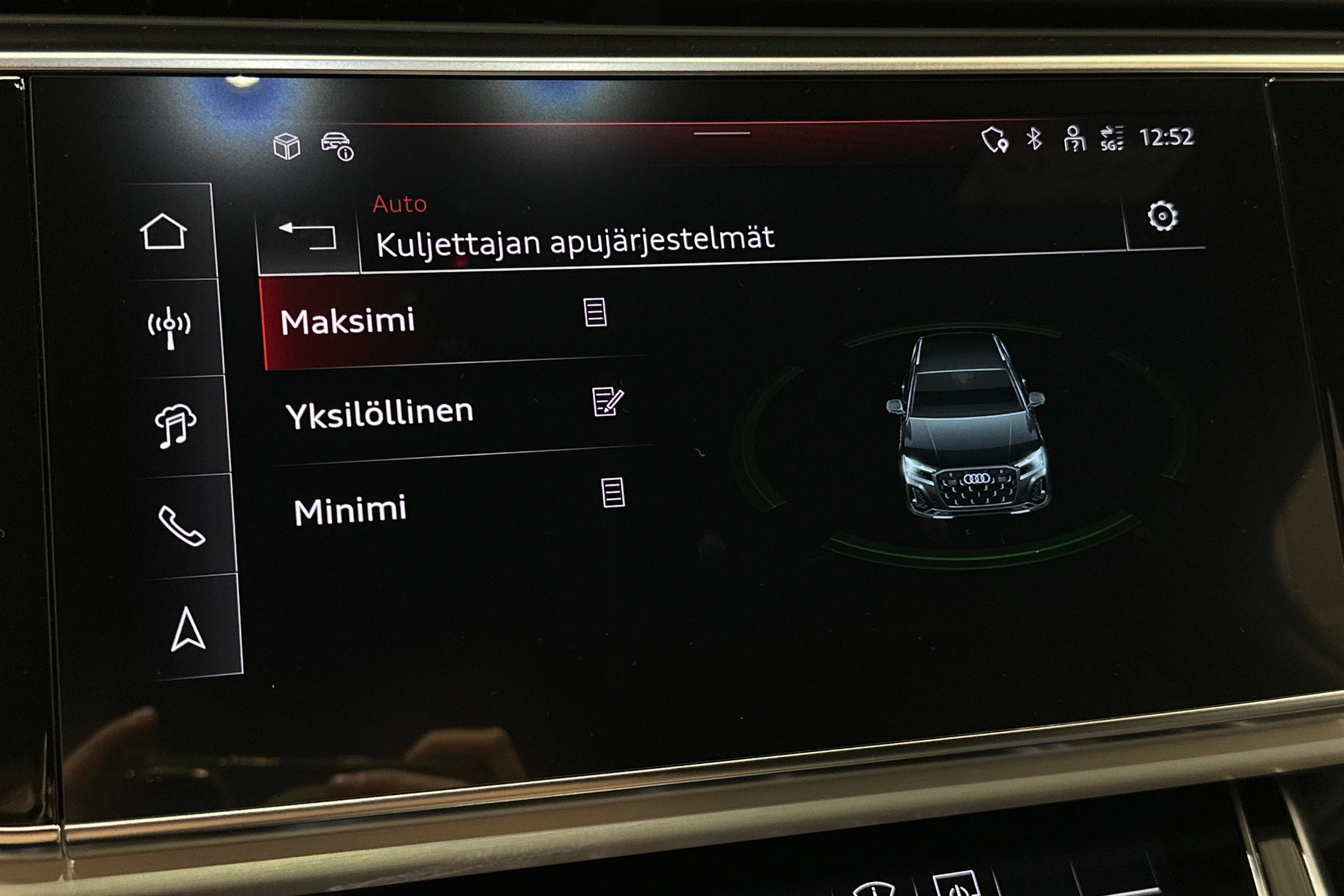 sininen Audi Q7 2026 kuva 29.