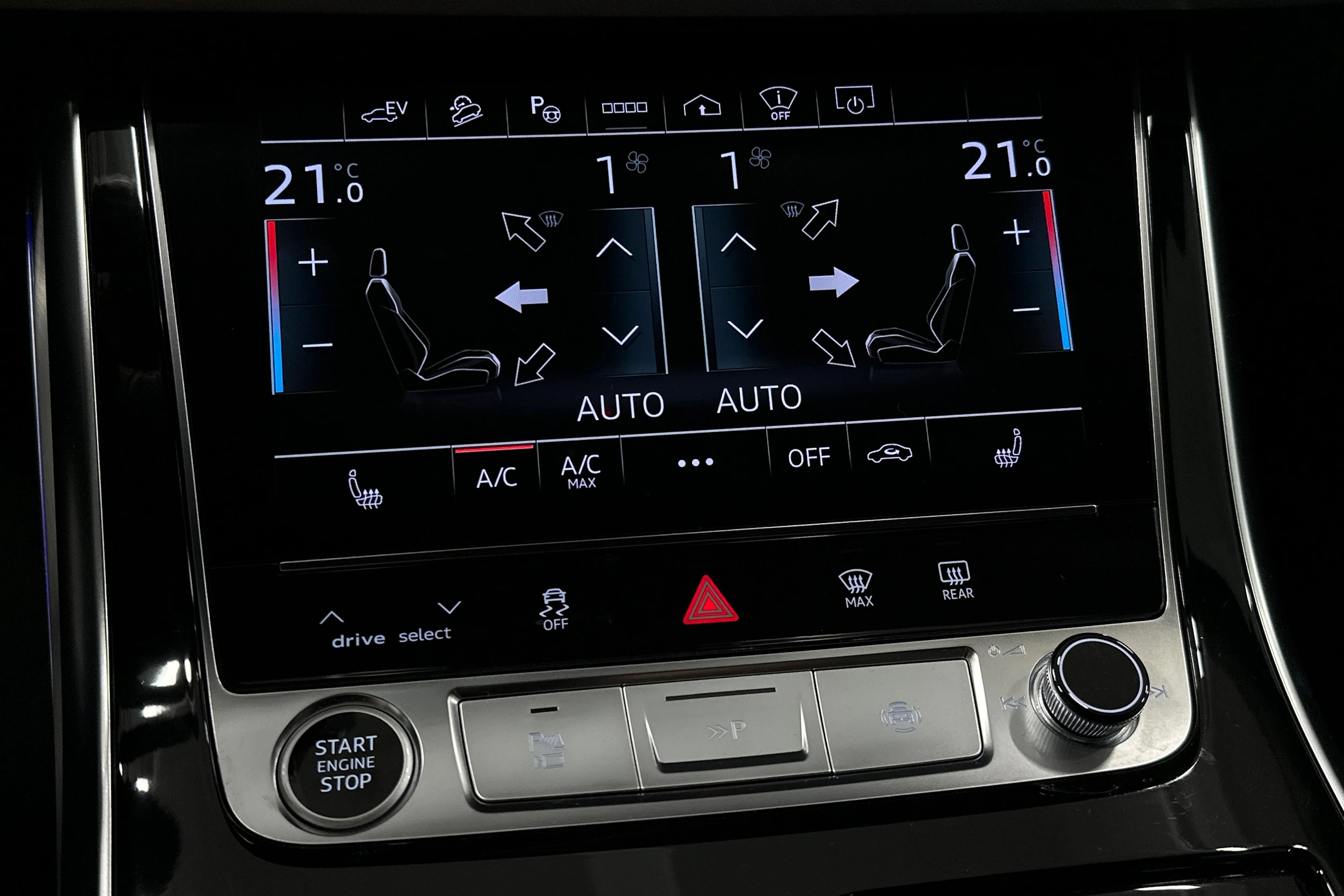 sininen Audi Q7 2026 kuva 31.