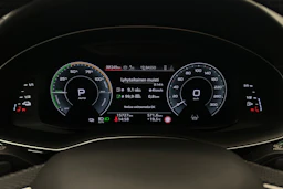 punainen Audi Q7 2026 kuva 13.