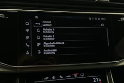 punainen Audi Q7 2026 kuva 32.