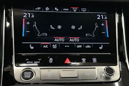 punainen Audi Q7 2026 kuva 36.