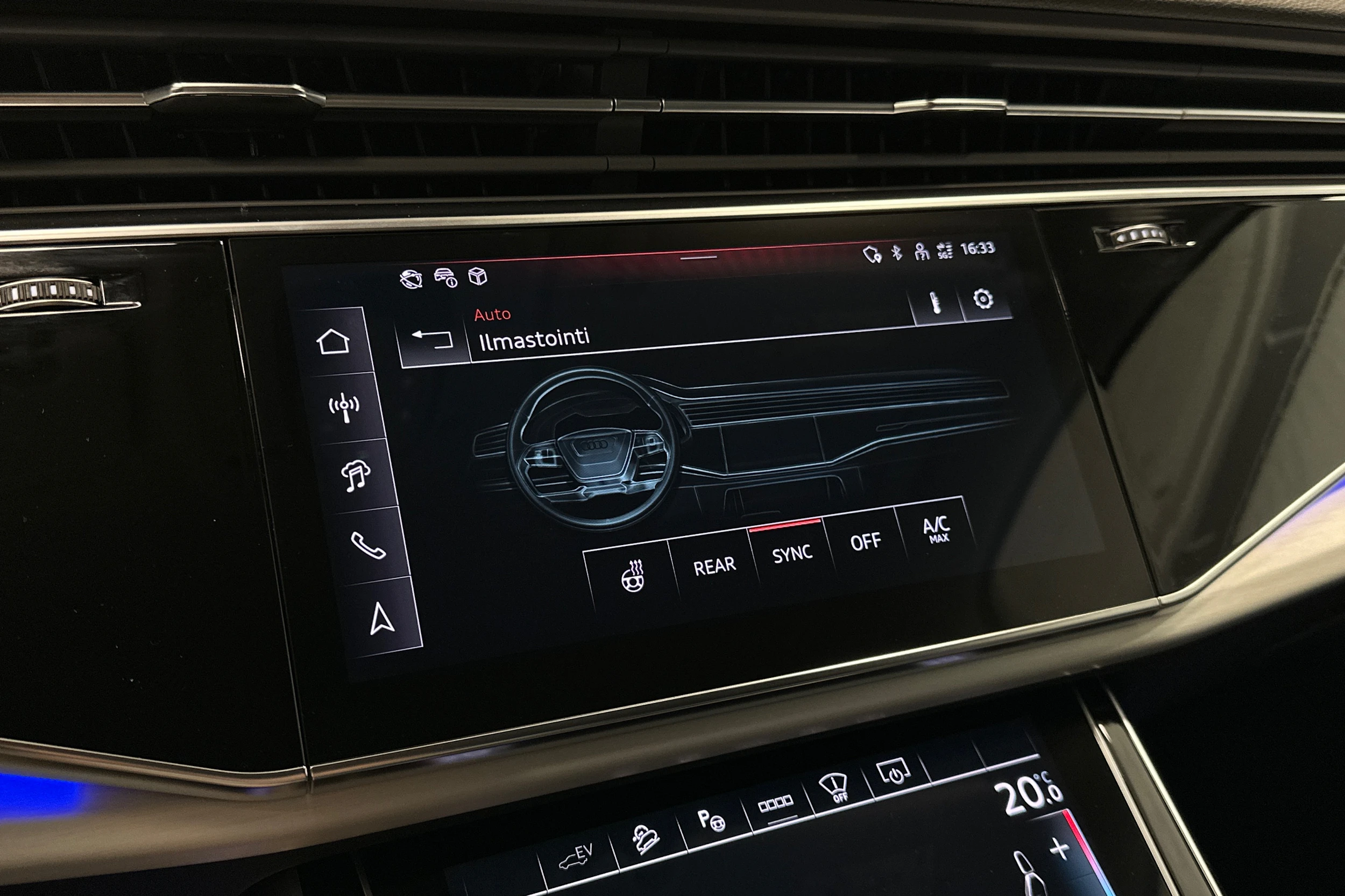 hopea Audi Q7 2026 kuva 18.