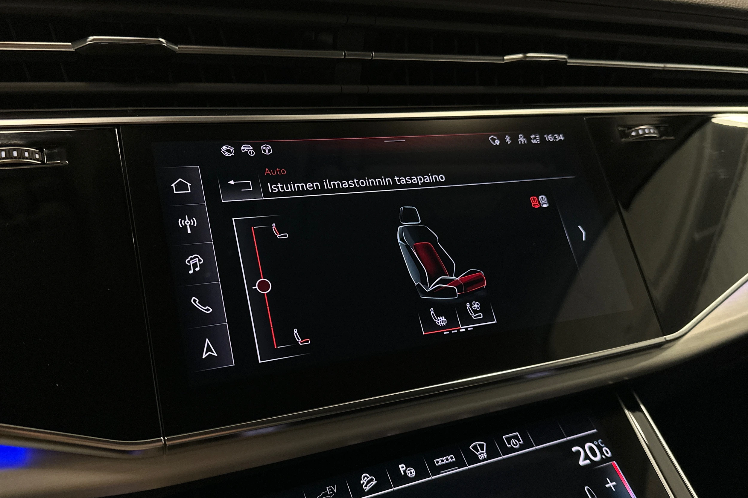 hopea Audi Q7 2026 kuva 25.