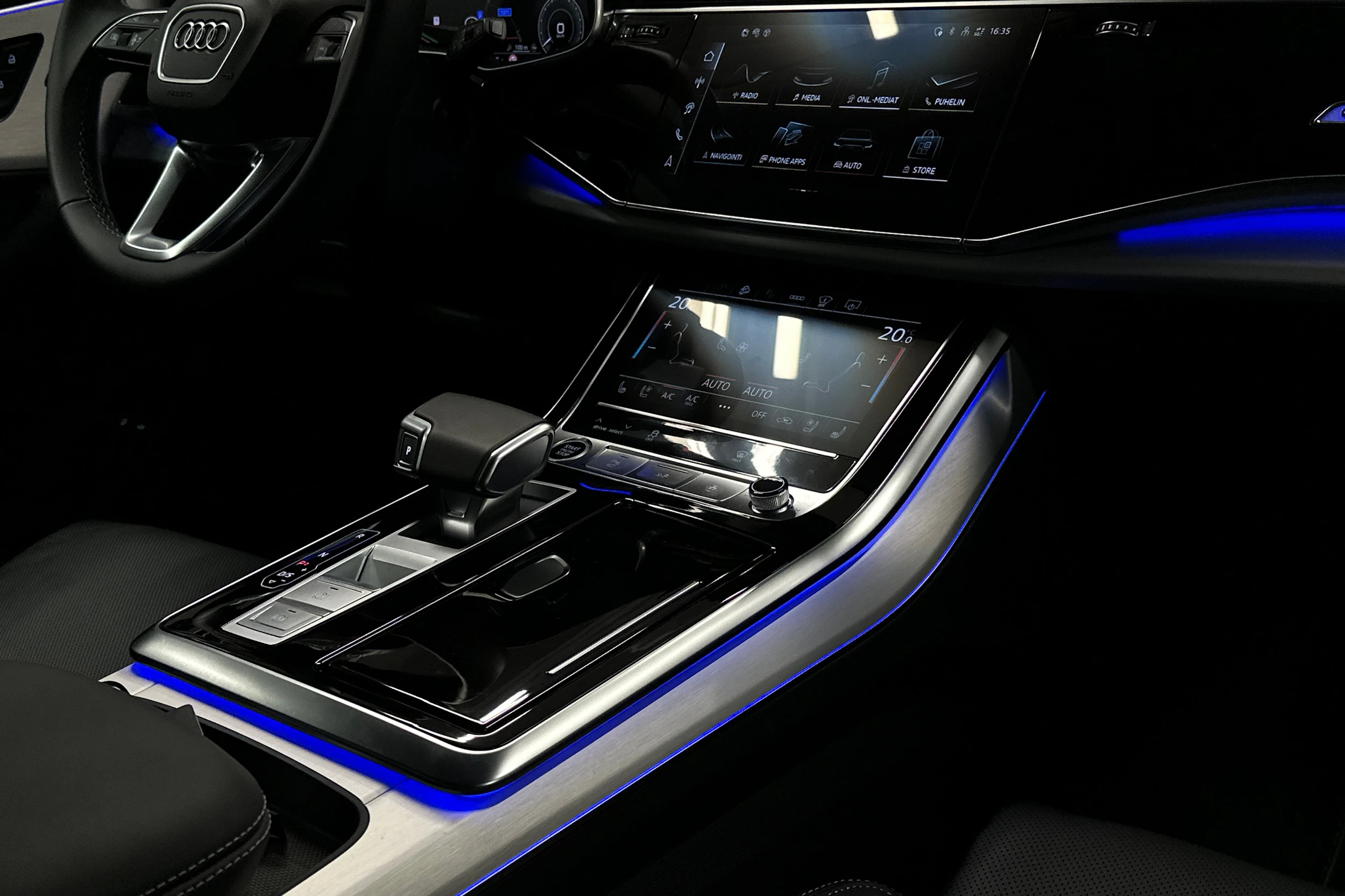 hopea Audi Q7 2026 kuva 28.