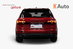 punainen Audi Q7 2026 kuva 3.