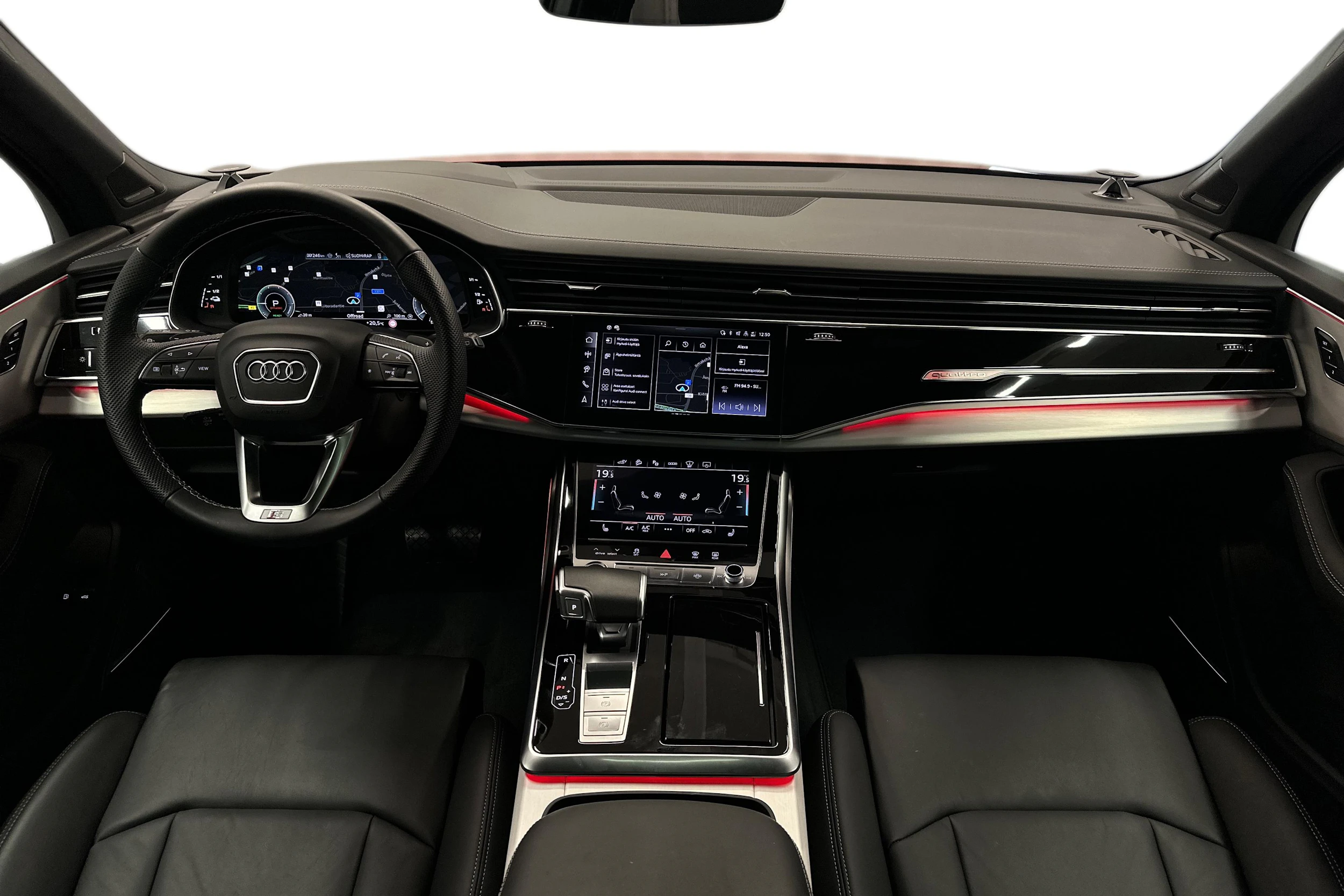 punainen Audi Q7 2026 kuva 7.