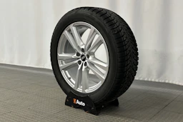 punainen Audi Q7 2026 kuva 10.