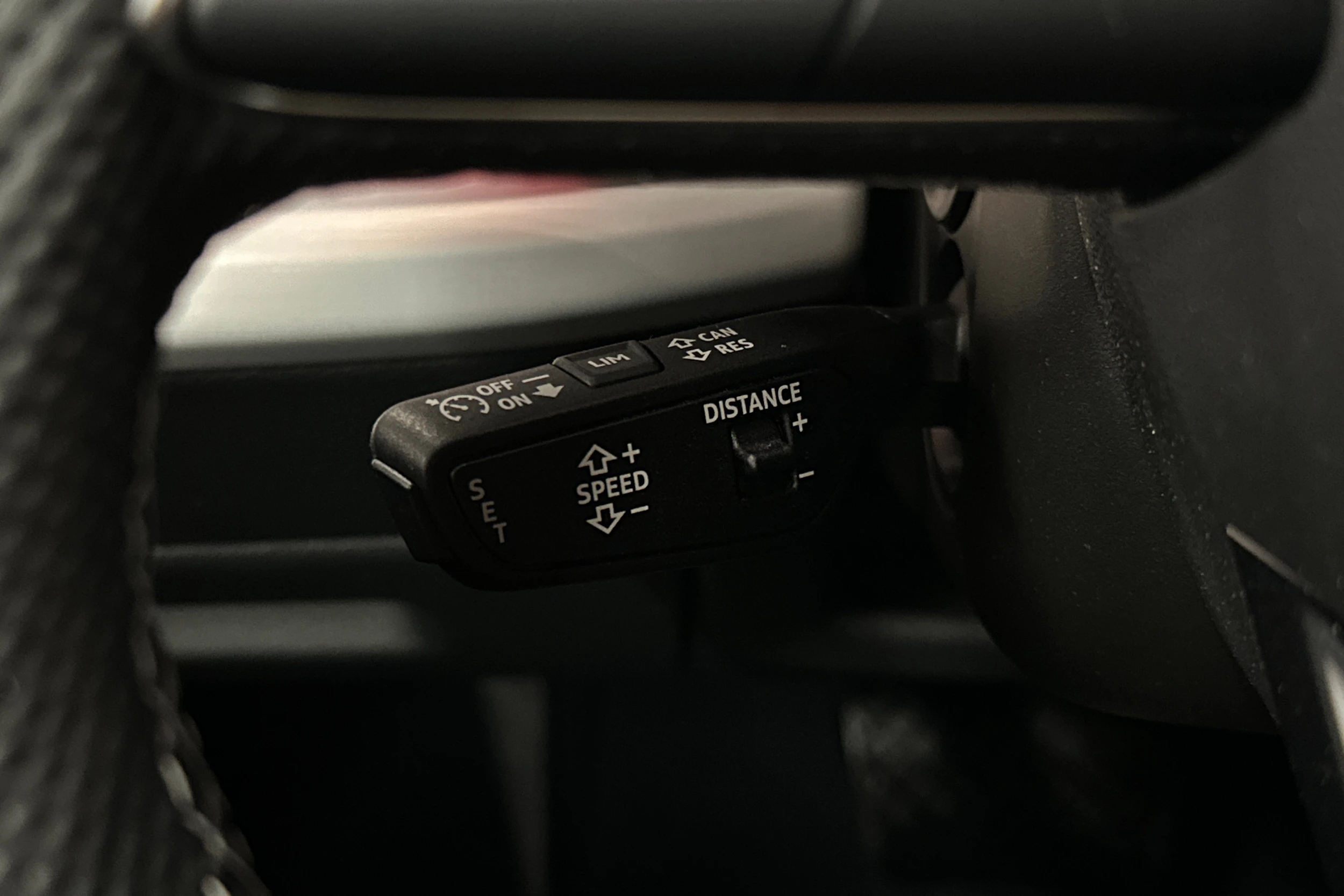 punainen Audi Q7 2026 kuva 22.