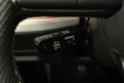 punainen Audi Q7 2026 kuva 22.