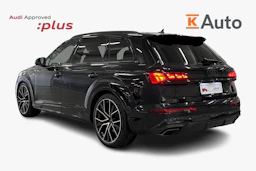 musta Audi Q7 2026 kuva 2.