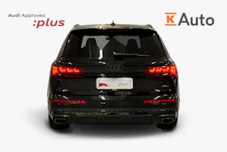 musta Audi Q7 2026 kuva 3.