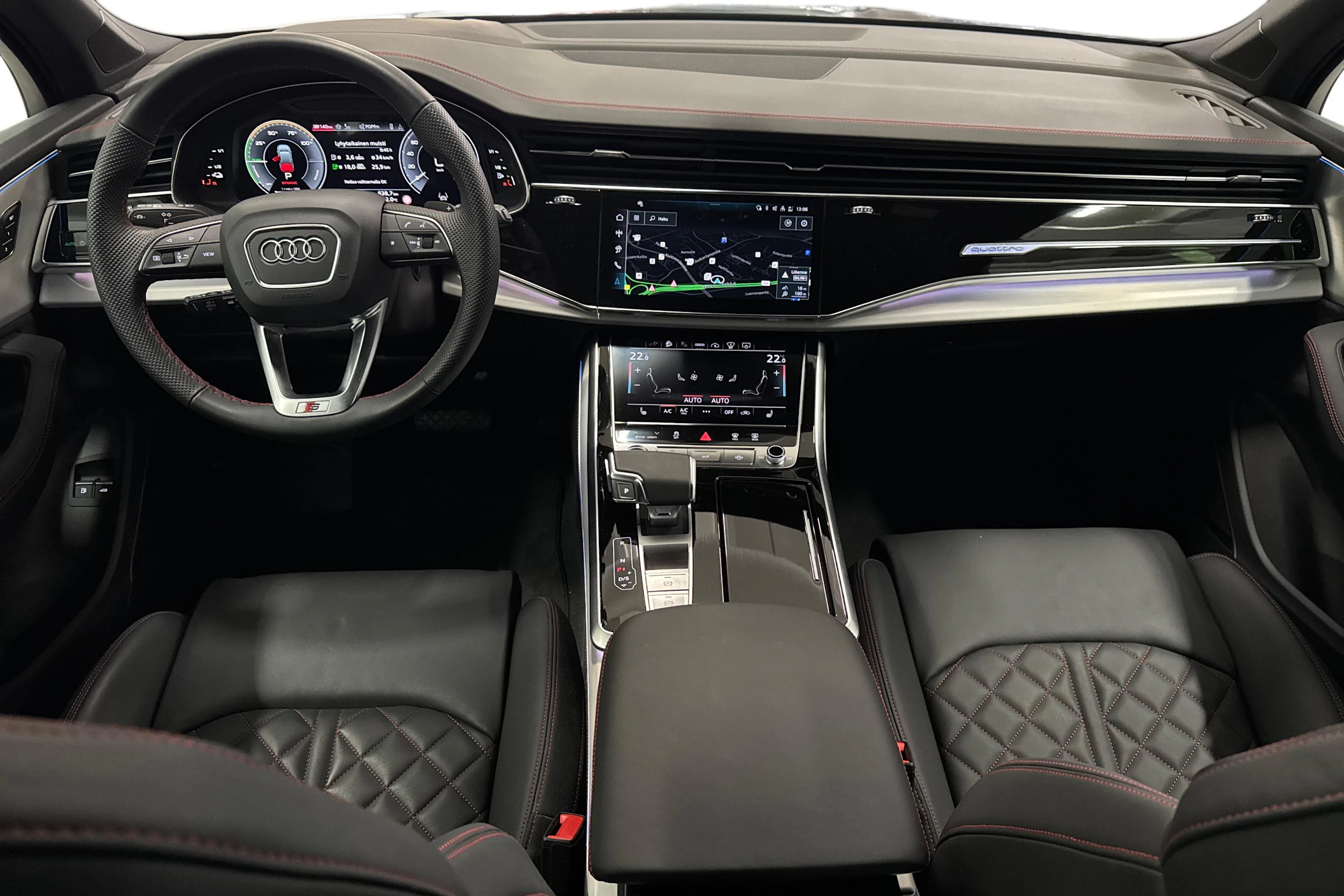 musta Audi Q7 2026 kuva 7.