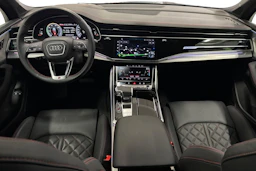 musta Audi Q7 2026 kuva 7.