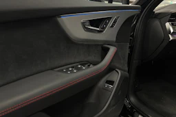 musta Audi Q7 2026 kuva 10.