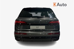 harmaa Audi Q7 2026 kuva 3.