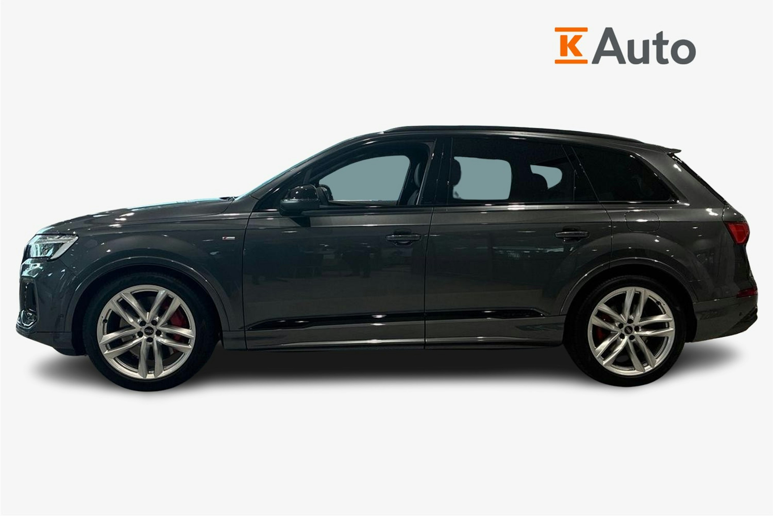 harmaa Audi Q7 2026 kuva 5.