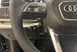 harmaa Audi Q7 2026 kuva 13.