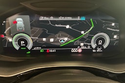 harmaa Audi Q7 2026 kuva 15.