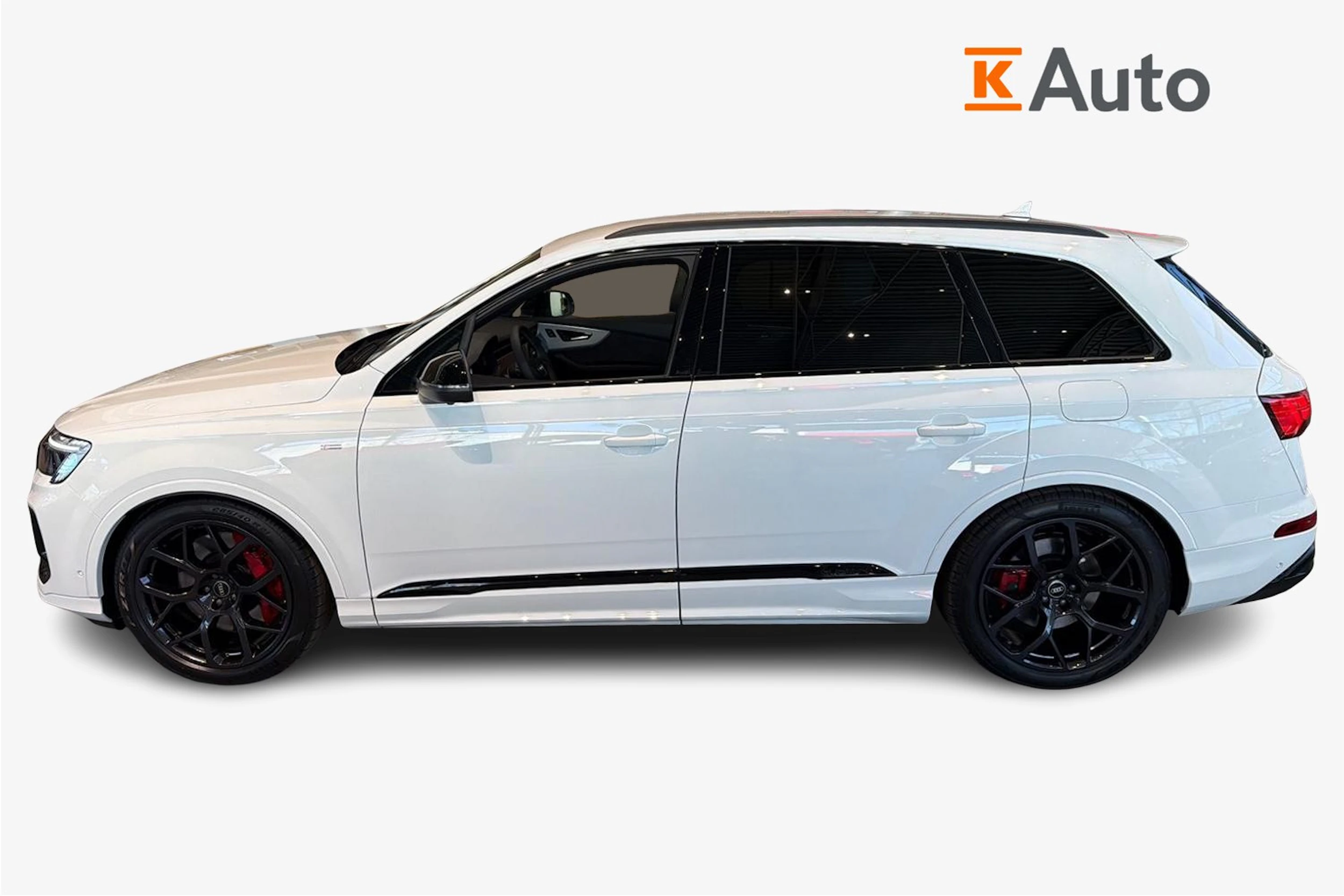 valkoinen Audi Q7 2026 kuva 5.