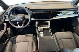 valkoinen Audi Q7 2026 kuva 7.