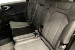 sininen Audi Q7 2026 kuva 10.