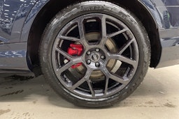 sininen Audi Q7 2026 kuva 13.