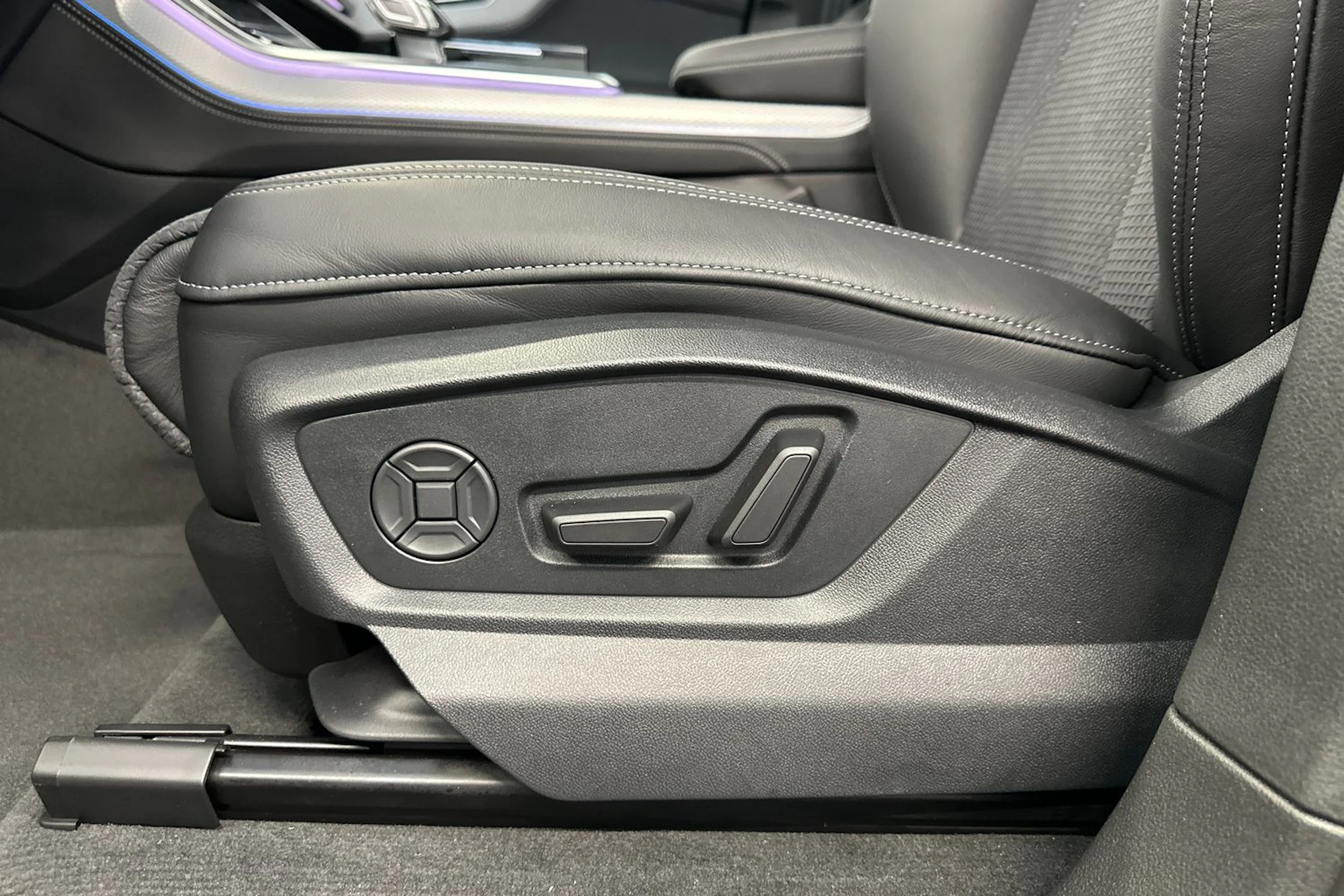 met. ruskea (beige) Audi Q7 2026 kuva 13.