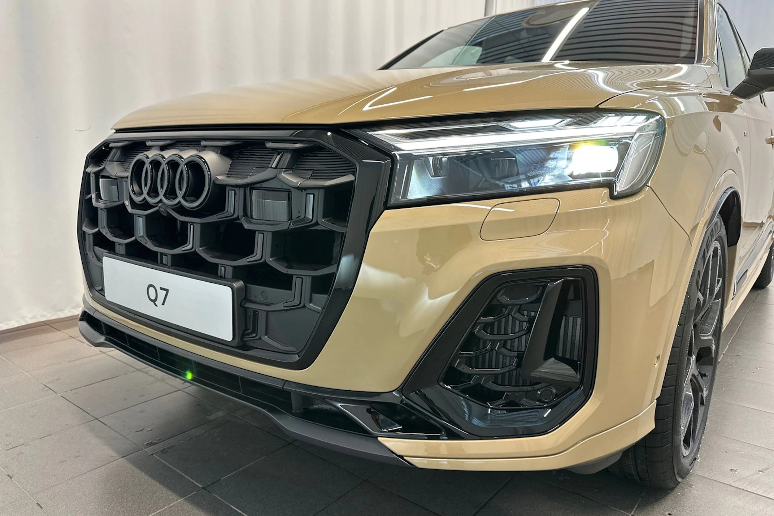 met. ruskea (beige) Audi Q7 2026 kuva 26.