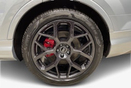 met. harmaa Audi Q7 2026 kuva 9.