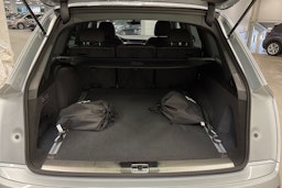 met. harmaa Audi Q7 2026 kuva 14.