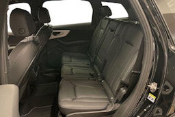 musta Audi Q7 2026 kuva 10.
