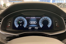 musta Audi Q7 2026 kuva 13.