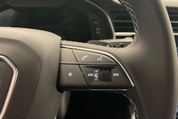 musta Audi Q7 2026 kuva 15.