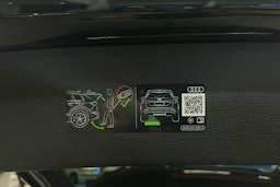 musta Audi Q7 2026 kuva 22.