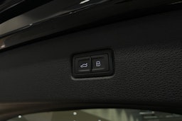 musta Audi Q7 2026 kuva 23.