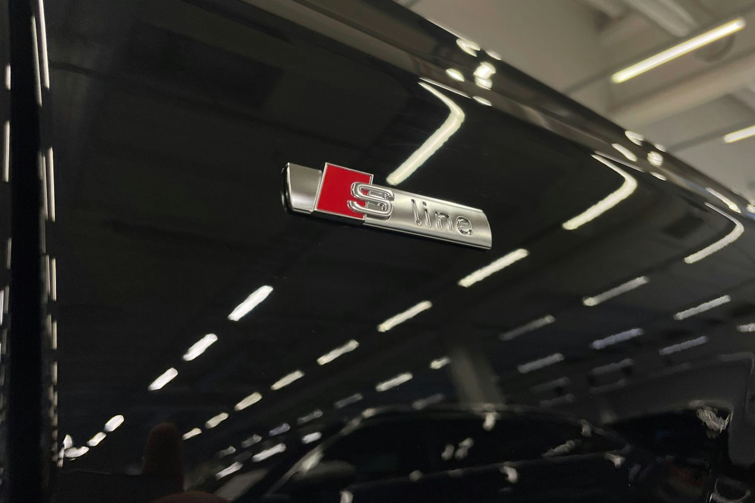 musta Audi Q7 2026 kuva 25.