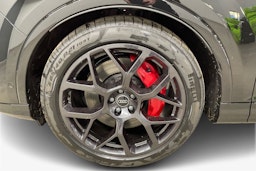 musta Audi Q7 2026 kuva 11.