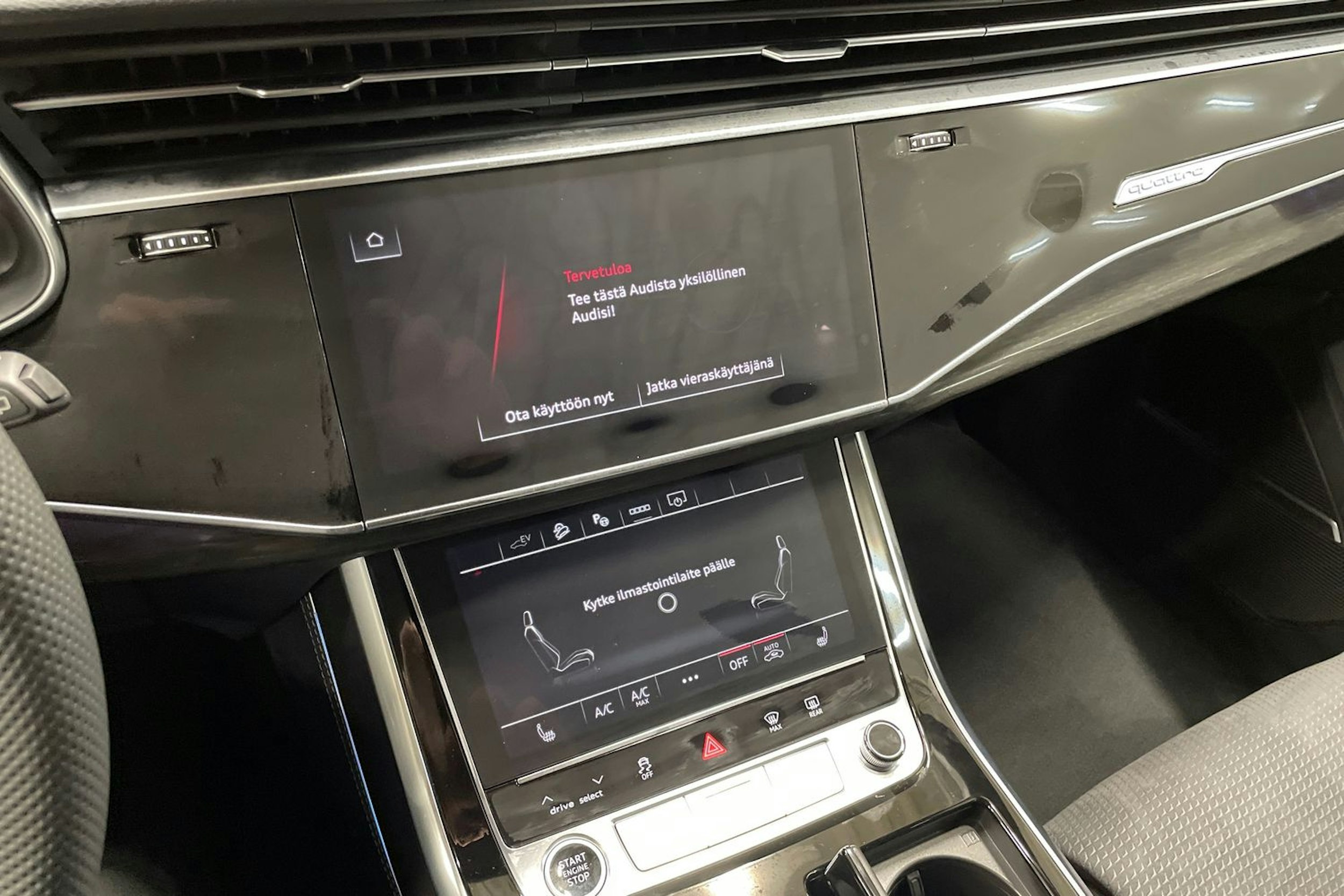 musta Audi Q7 2026 kuva 17.