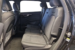 mythos musta Audi Q7 2026 kuva 4.