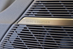 mythos musta Audi Q7 2026 kuva 18.