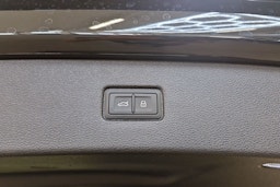 mythos musta Audi Q7 2026 kuva 19.