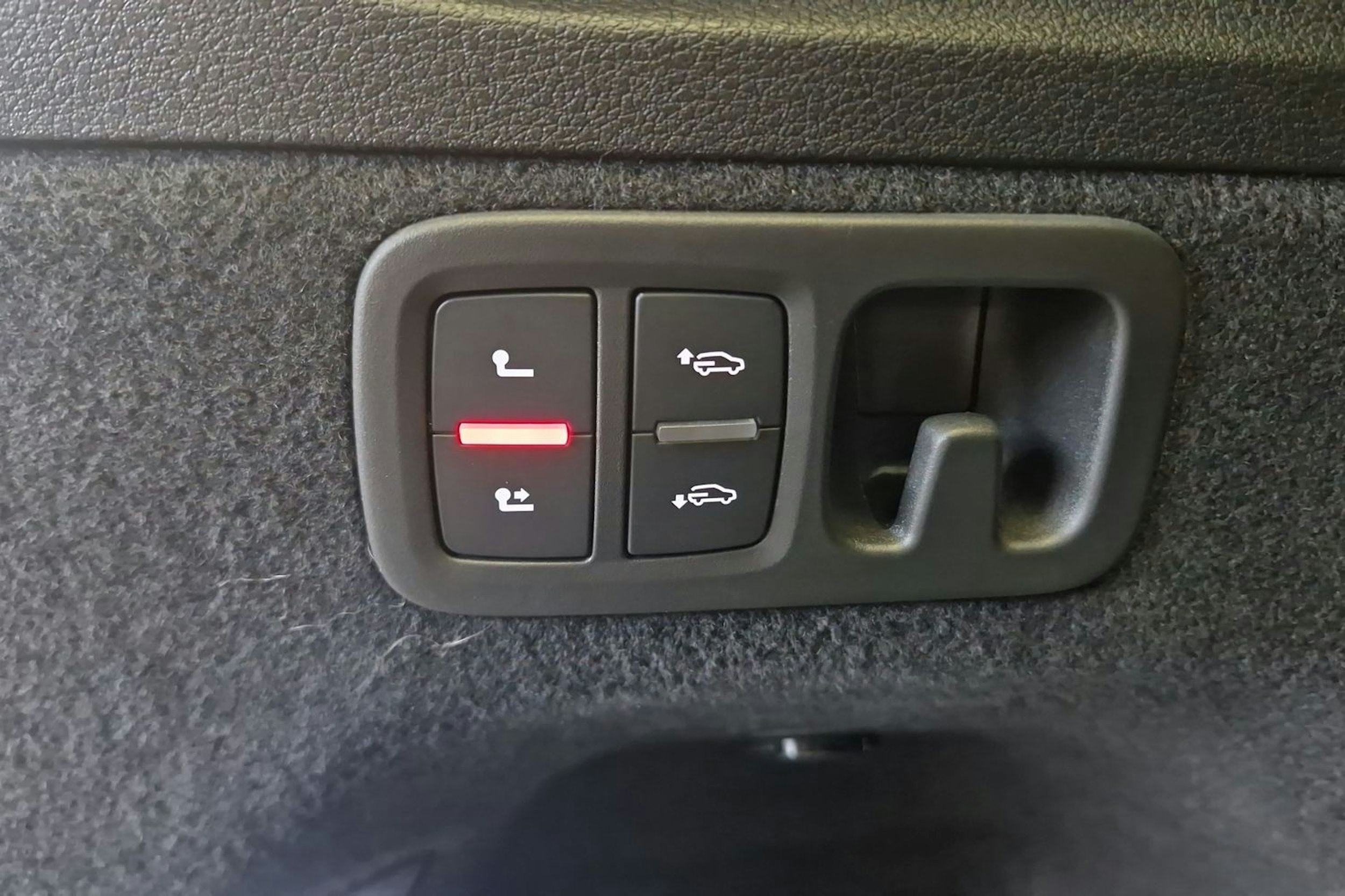 mythos musta Audi Q7 2026 kuva 20.