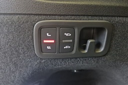 mythos musta Audi Q7 2026 kuva 20.